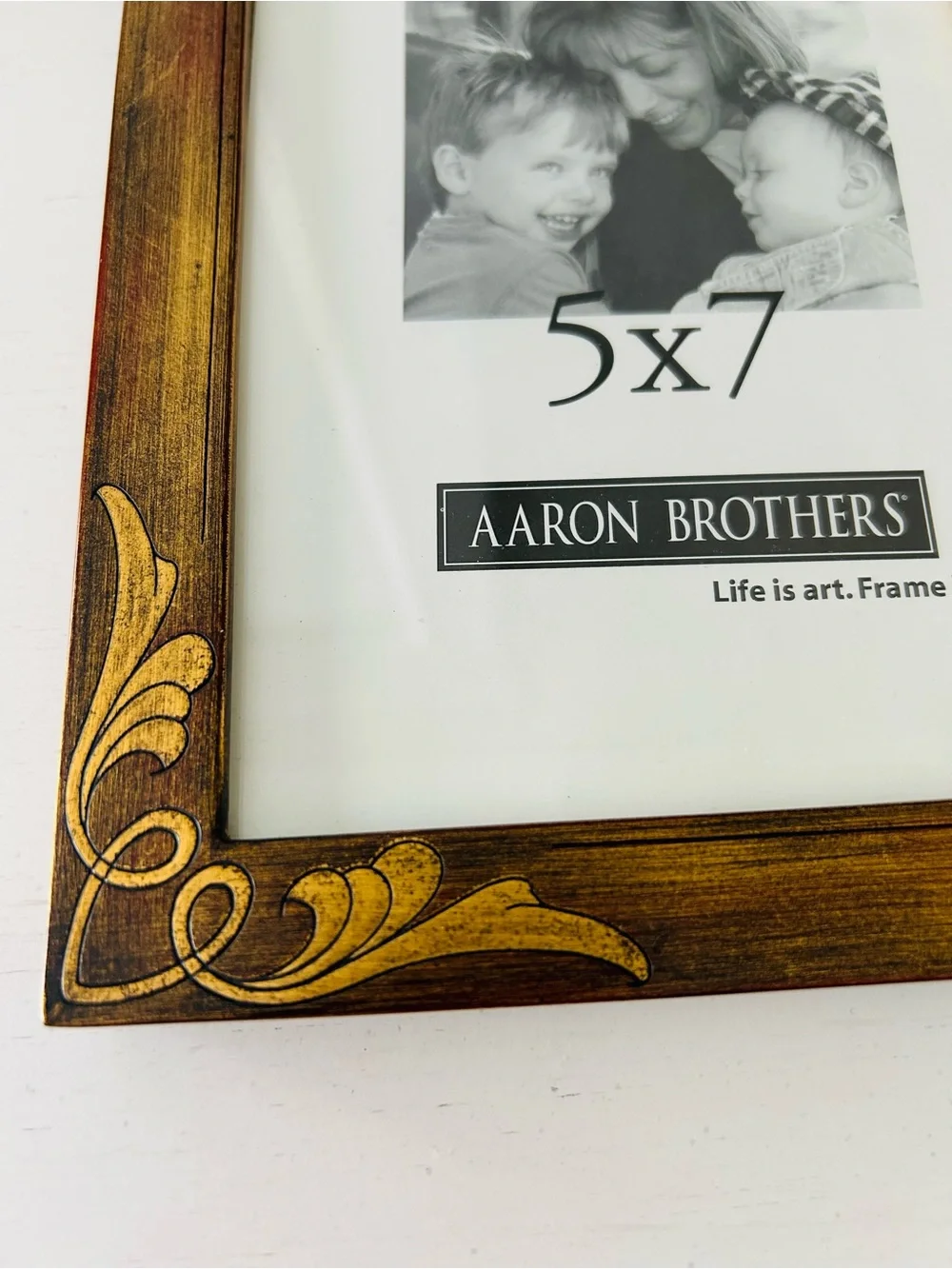 Aaron Brothers 5x7 Decorative Wood Picture Frame in Brown and Gold